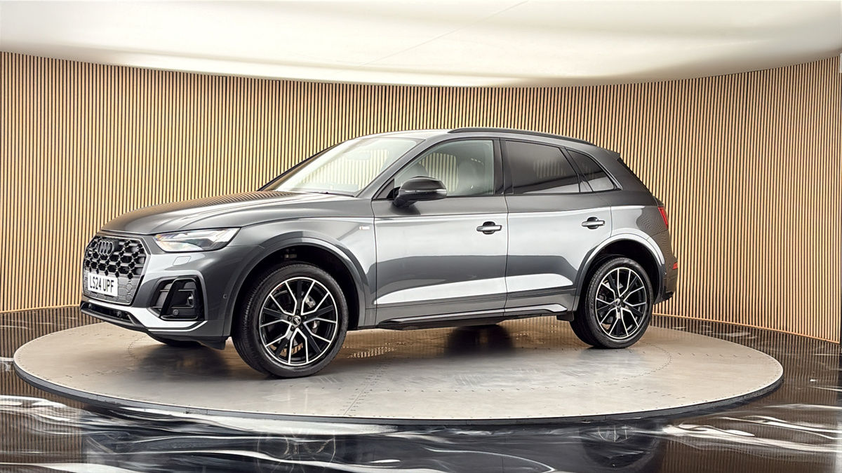 More views of Audi Q5