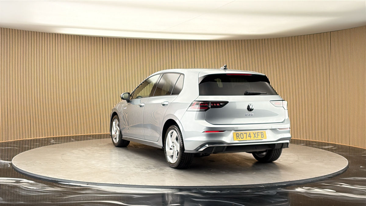 More views of Volkswagen Golf