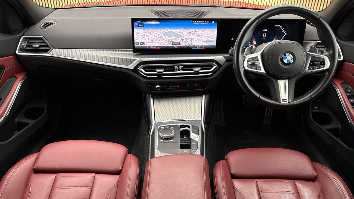 BMW 3 Series Image 12