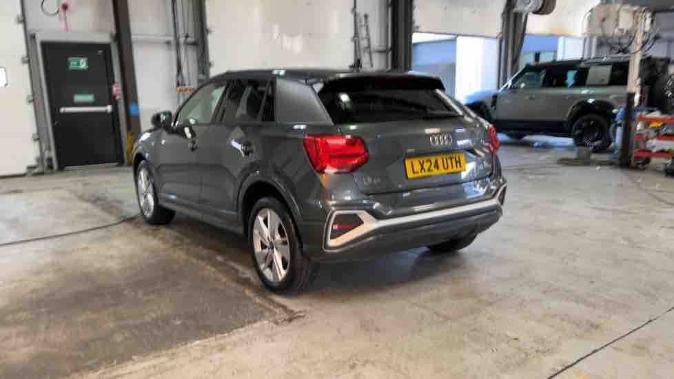 More views of Audi Q2