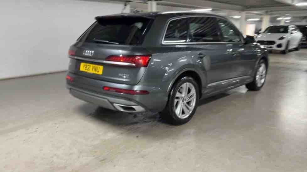 More views of Audi Q7