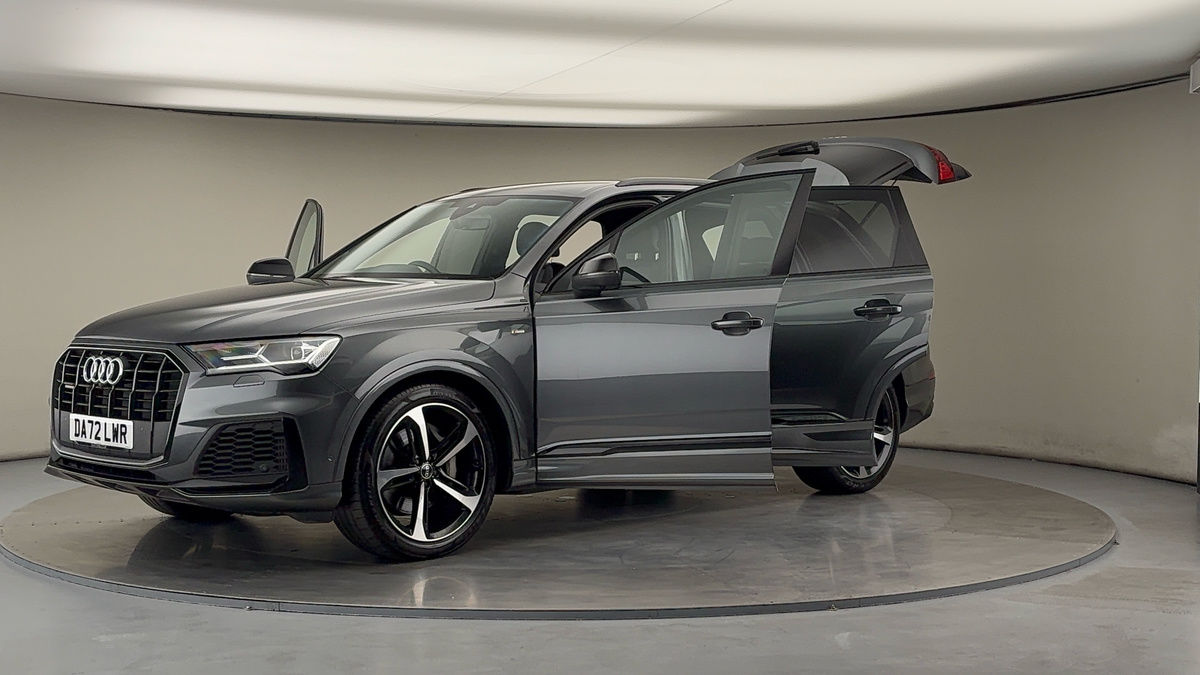 Audi Q7 Image 22