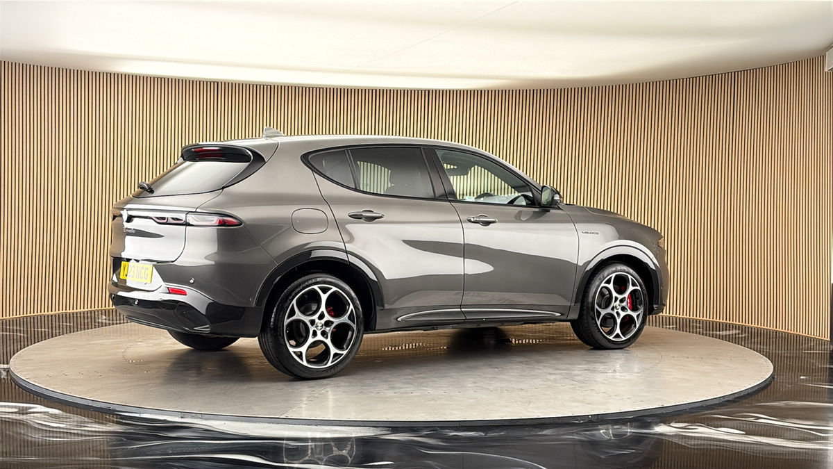 More views of Alfa Romeo Tonale