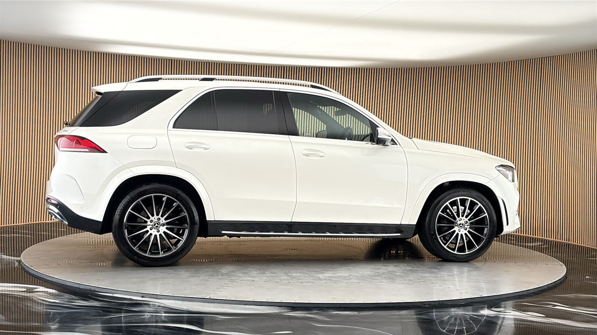 More views of Mercedes-Benz GLE
