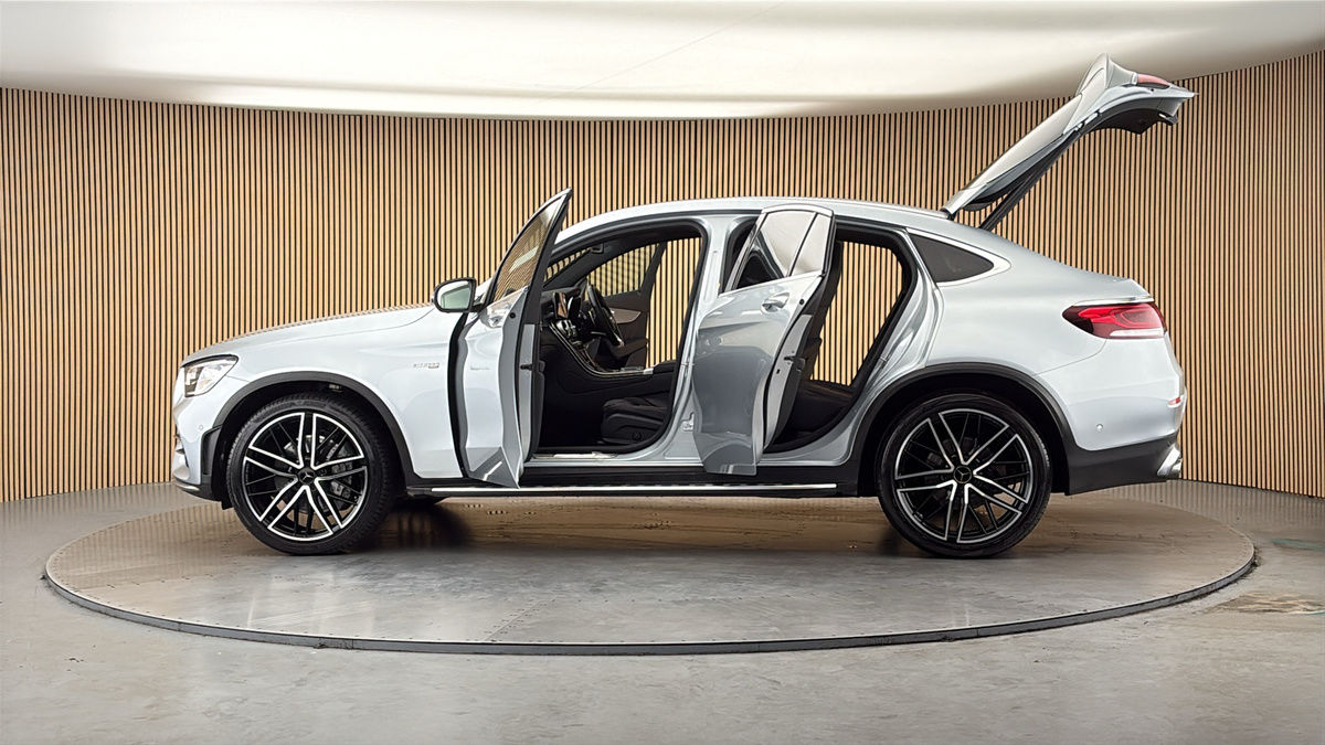 More views of Mercedes-Benz GLC