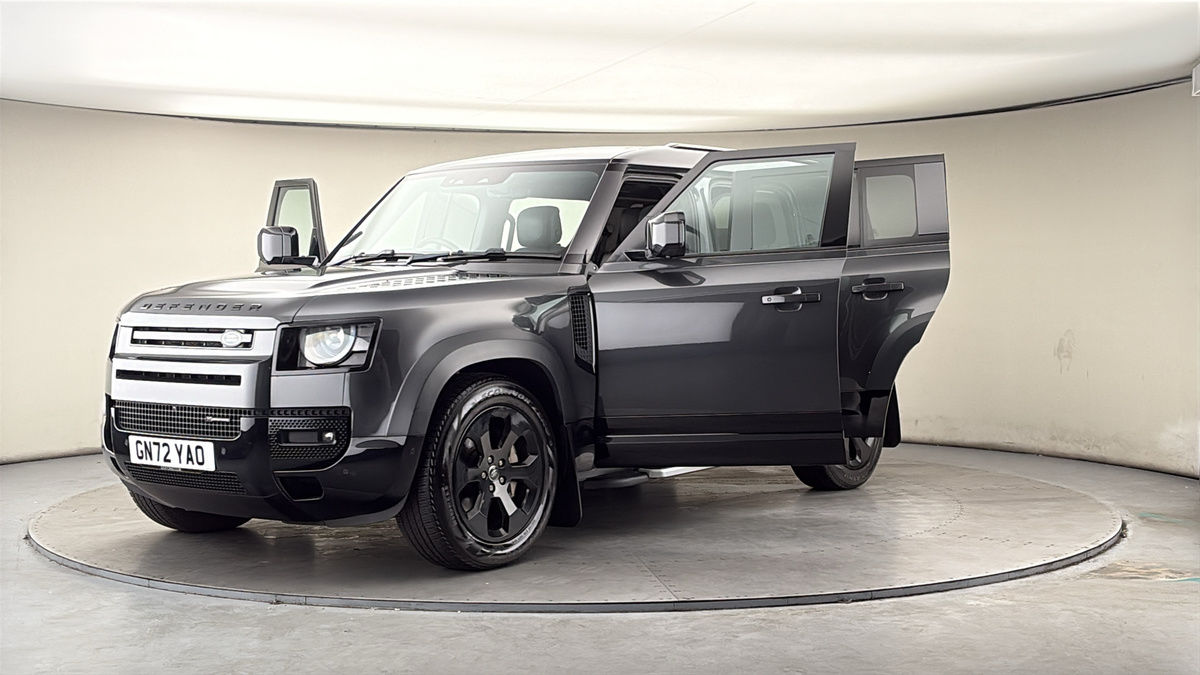 More views of Land Rover Defender 110