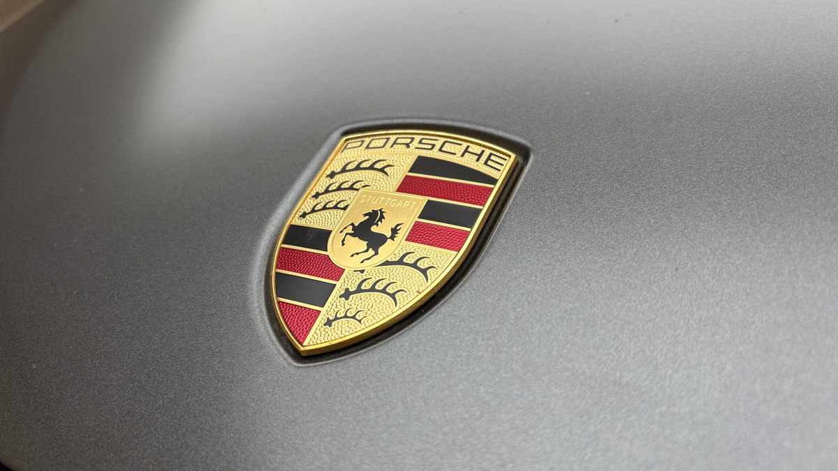 Porsche Cayenne Image 24