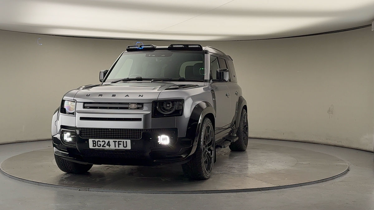 More views of Land Rover Defender 110