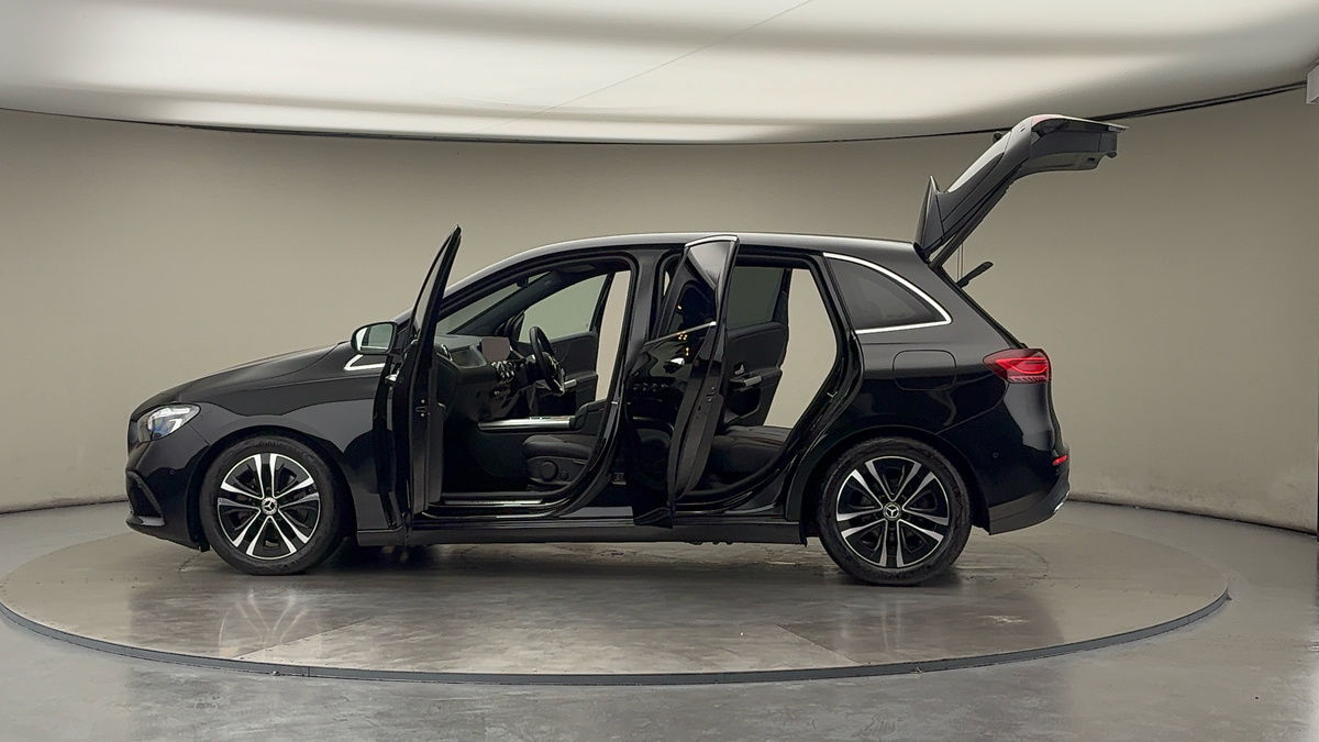 More views of Mercedes-Benz B Class