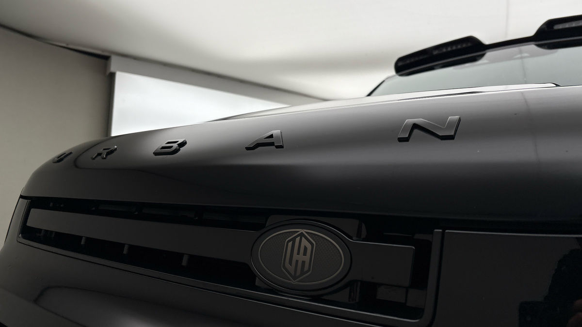 Land Rover Defender 90 Urban Image 24