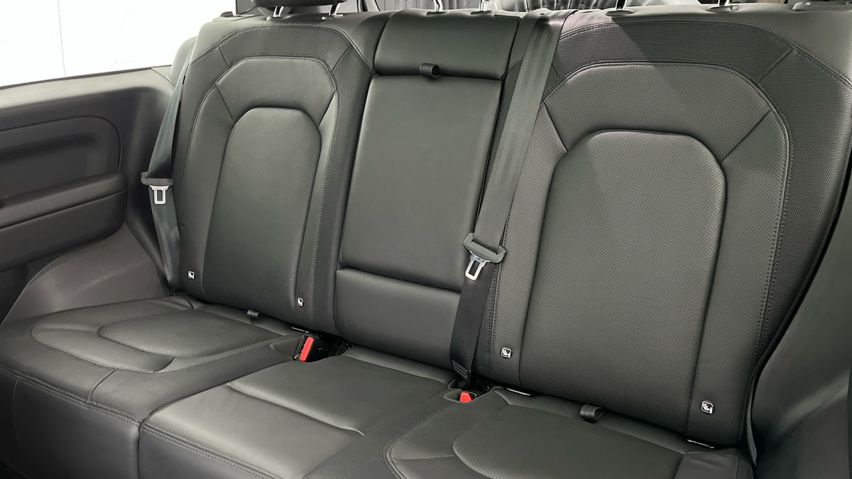 Land Rover Defender 90 Urban Image 8