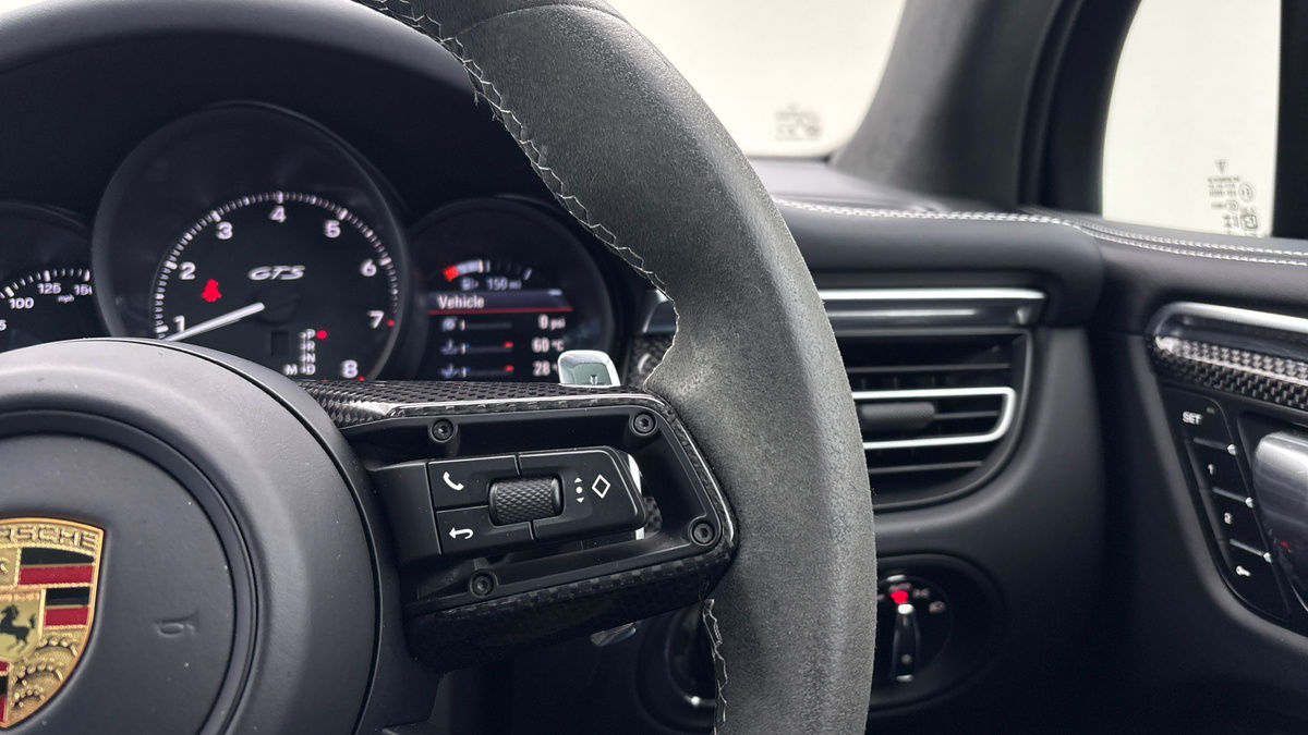 Porsche Macan Image 14