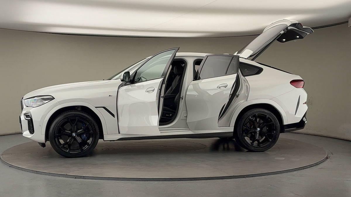 More views of BMW X6