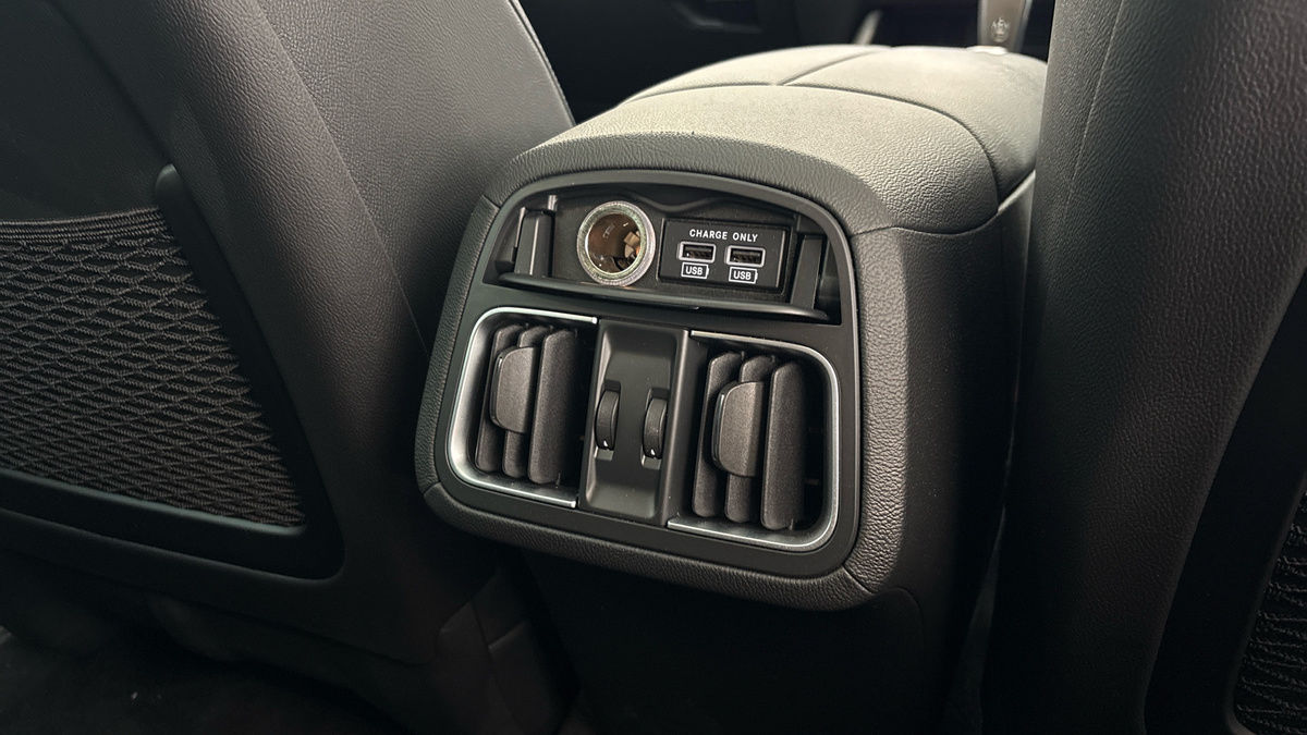Maserati Levante Image 30