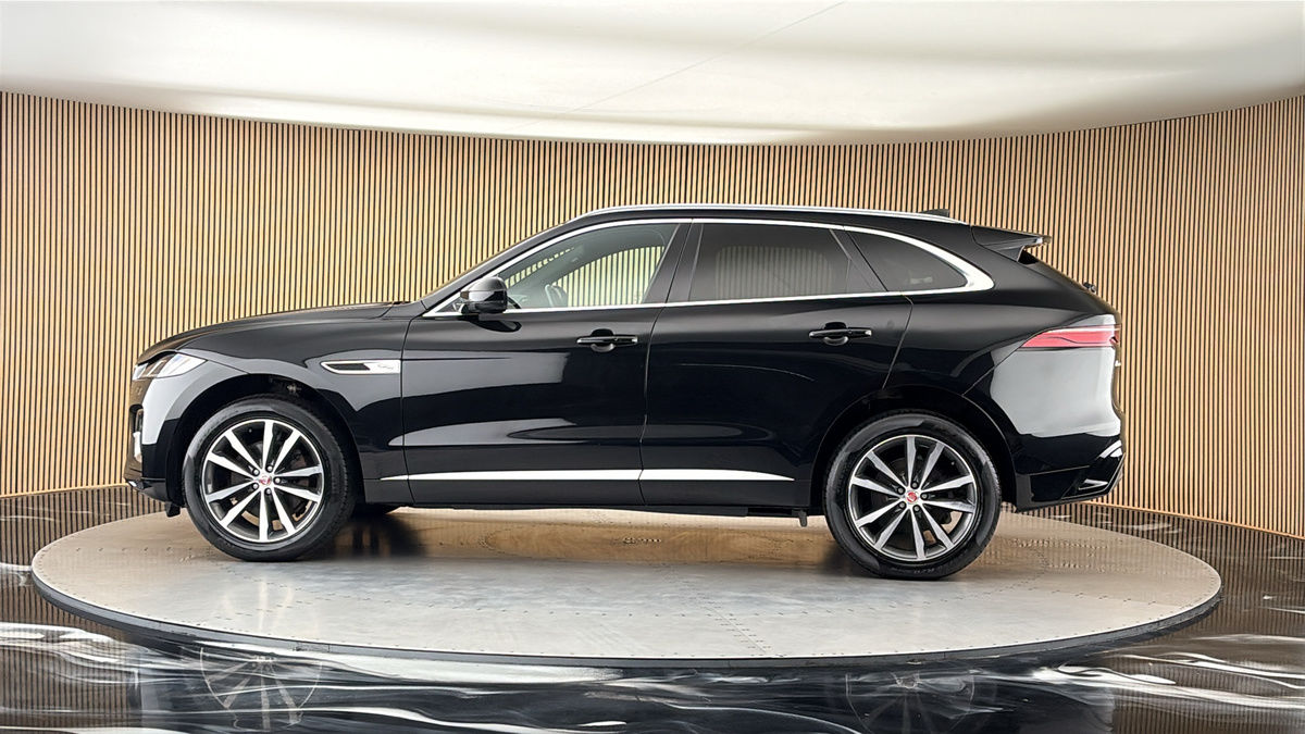 More views of Jaguar F-PACE