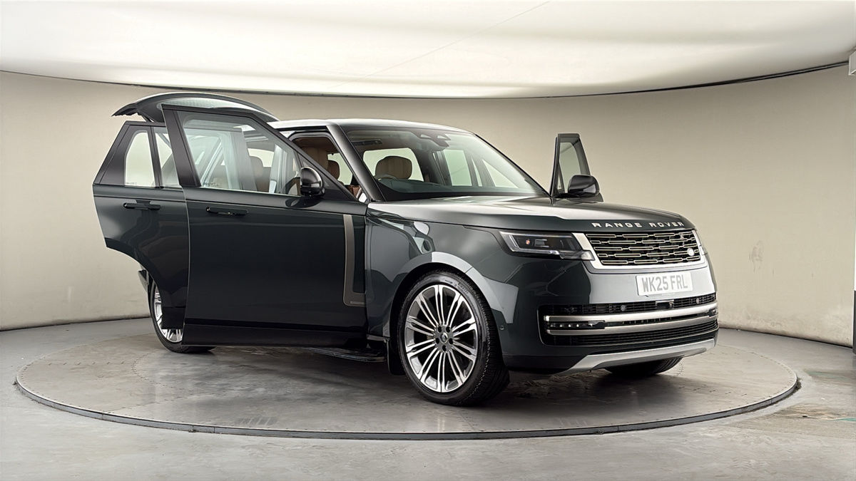 More views of Land Rover Range Rover