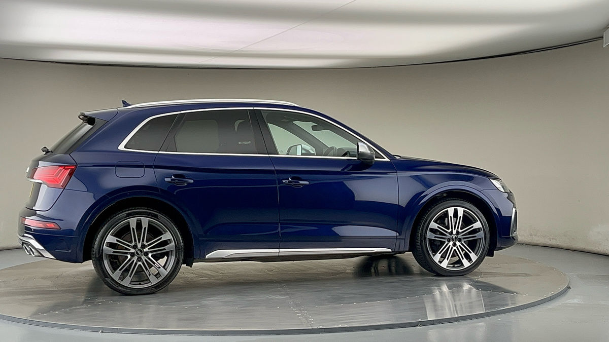 More views of Audi SQ5
