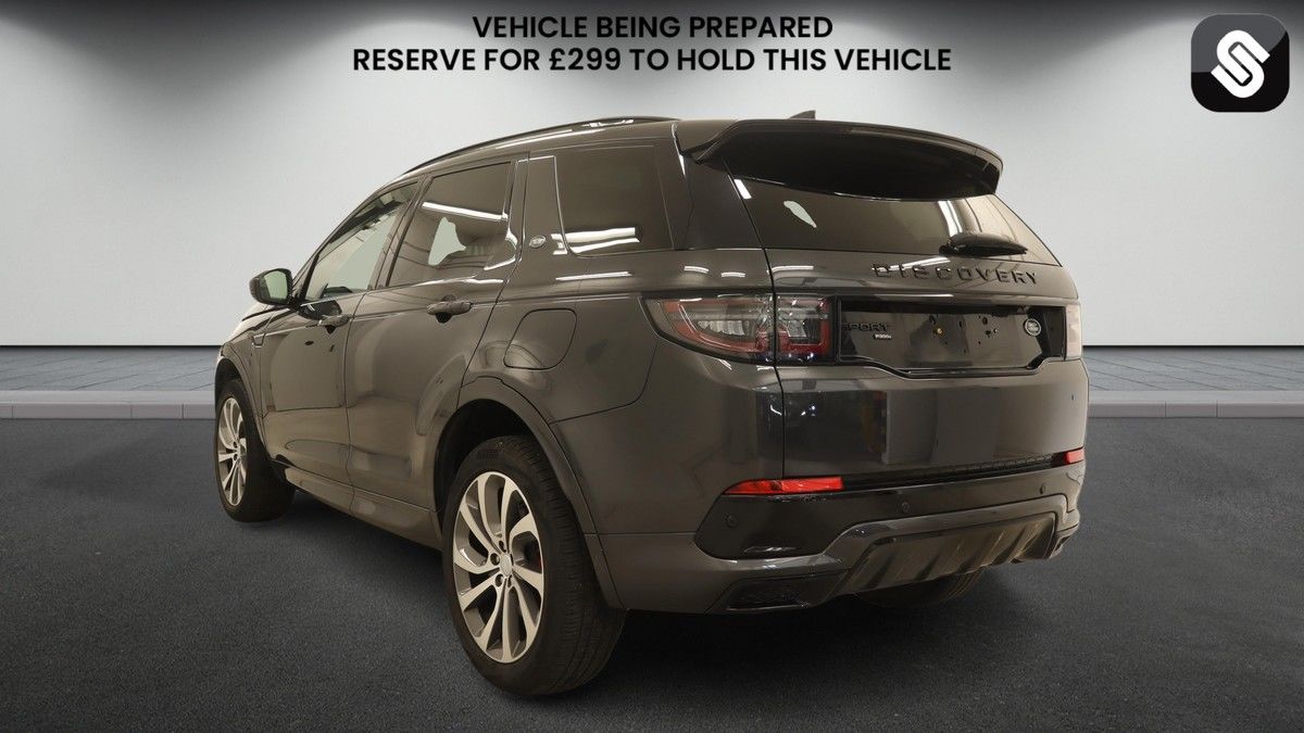 Land Rover Discovery Sport Image 3
