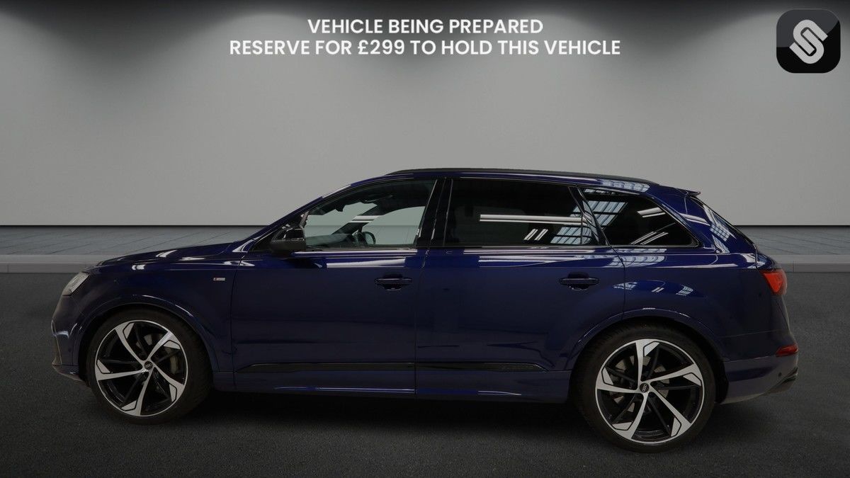 Audi Q7 Image 6