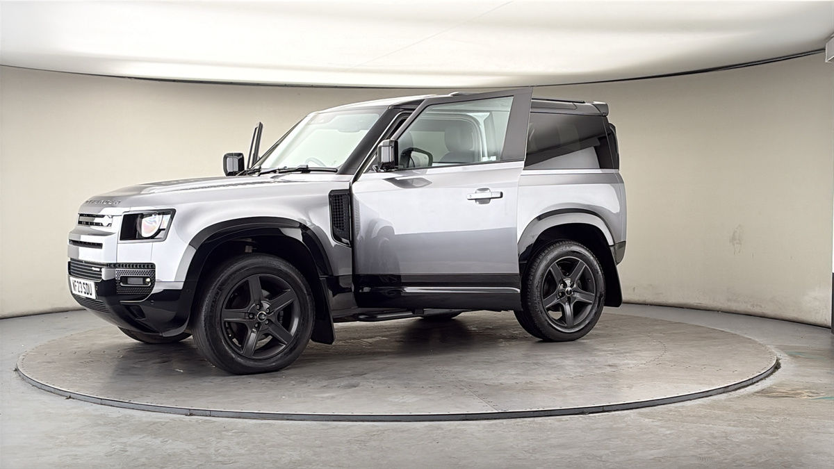 More views of Land Rover Defender 90