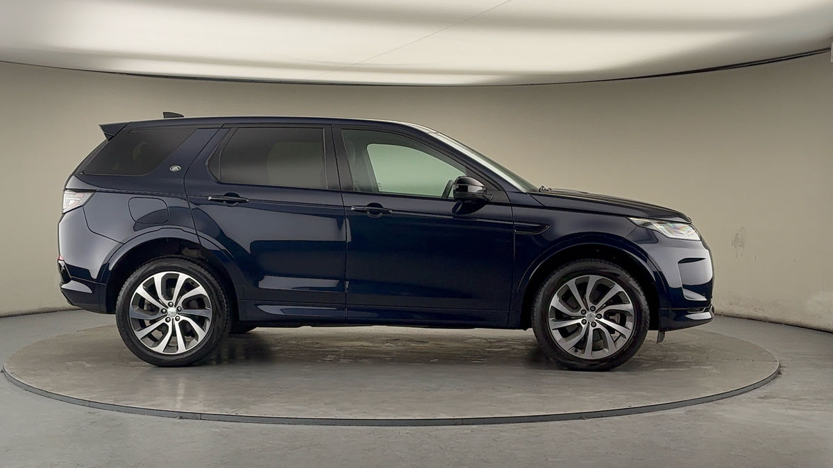 Land Rover Discovery Sport Image 16