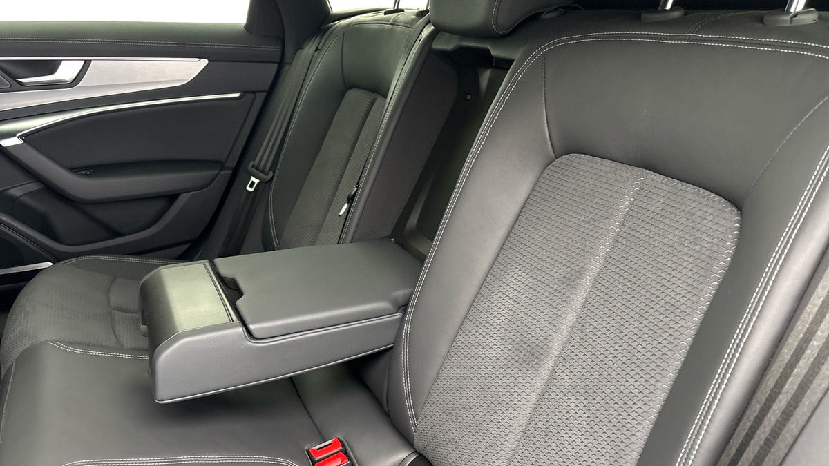 Audi A6 Avant Image 9