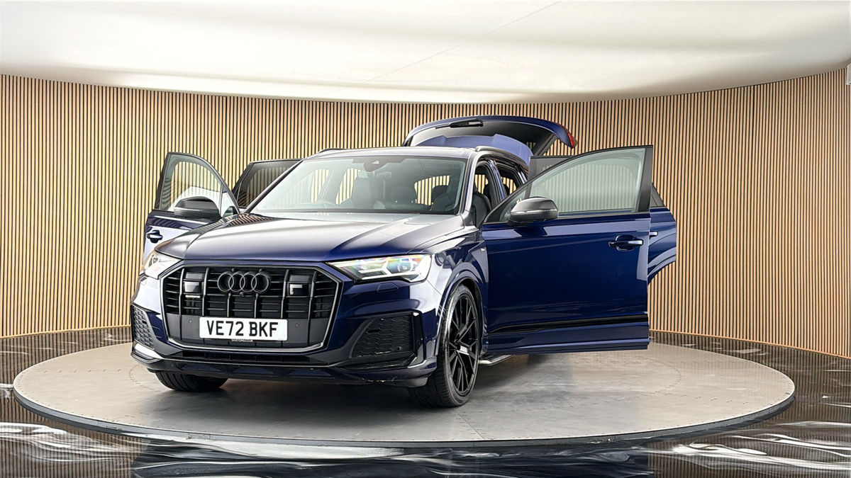 More views of Audi Q7