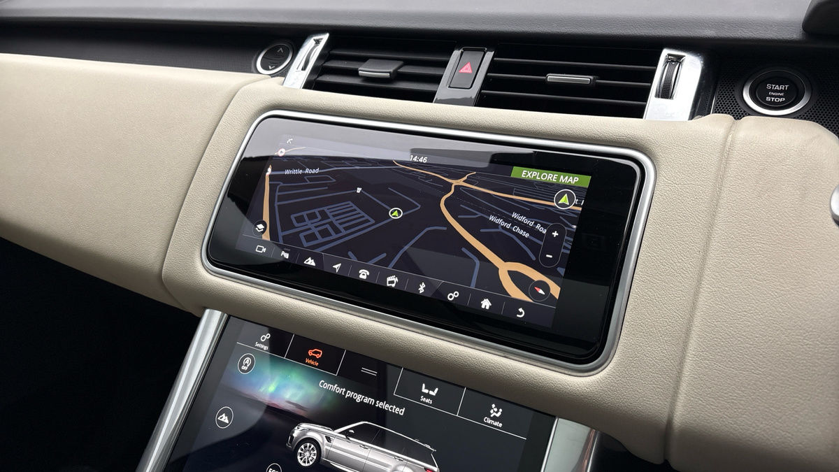 Land Rover Range Rover Sport Image 17