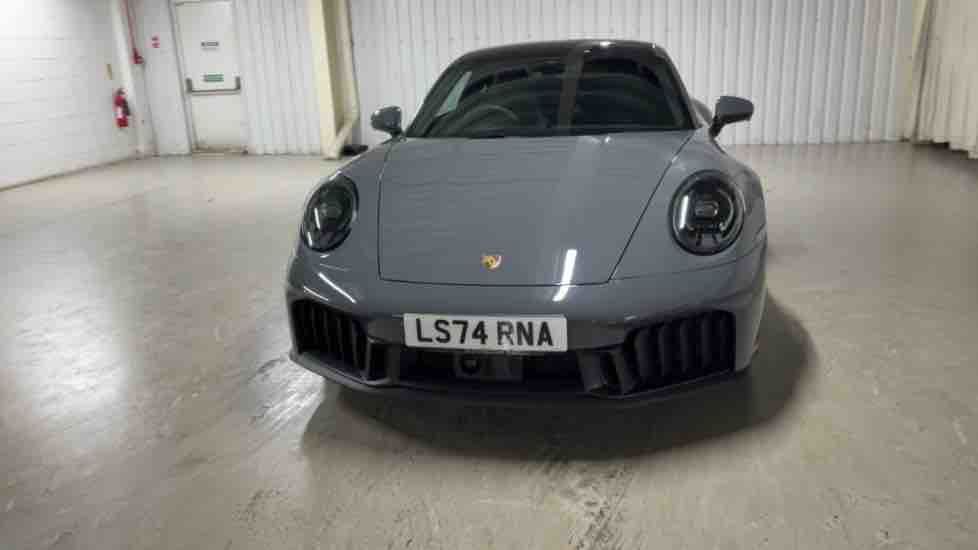 More views of Porsche 911