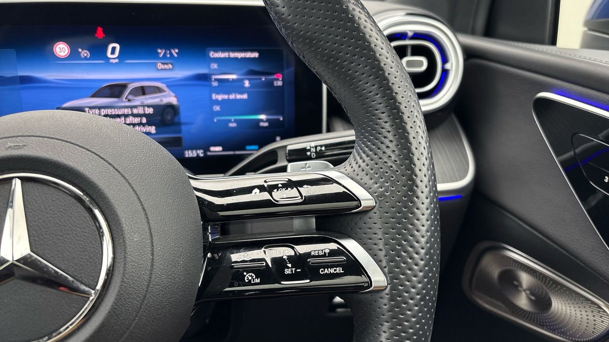 Mercedes-Benz GLC Image 14