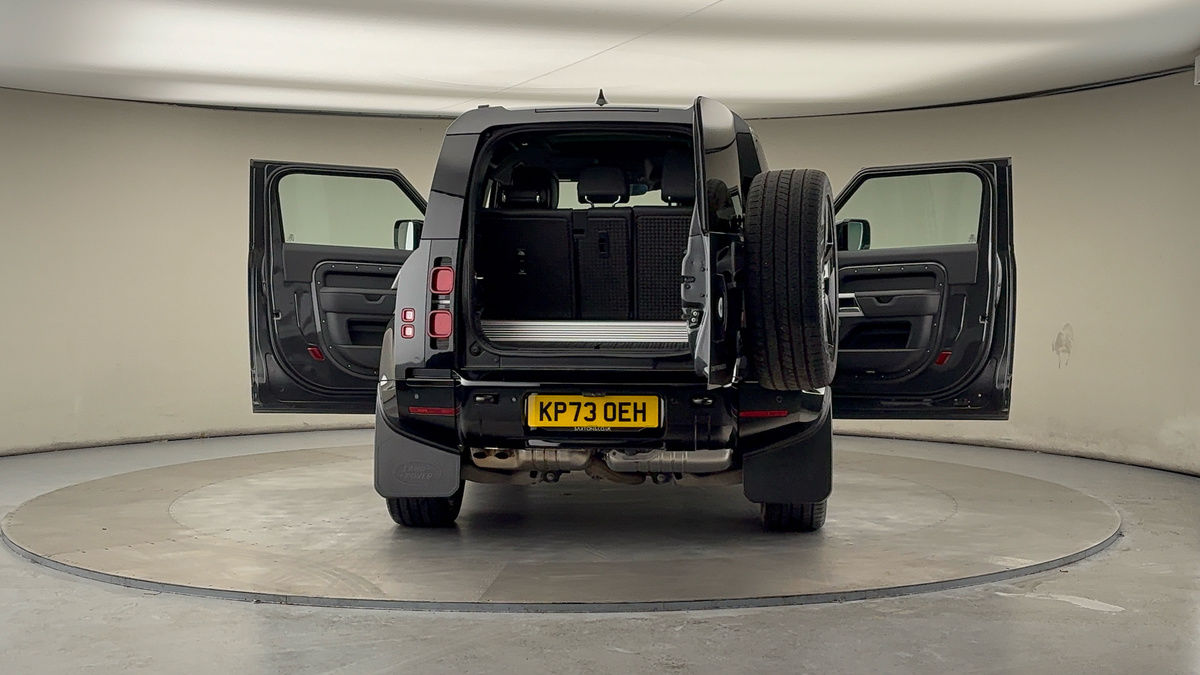 More views of Land Rover Defender 90