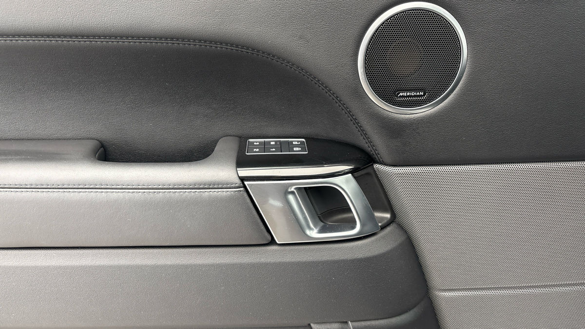 Land Rover Range Rover Sport Image 19