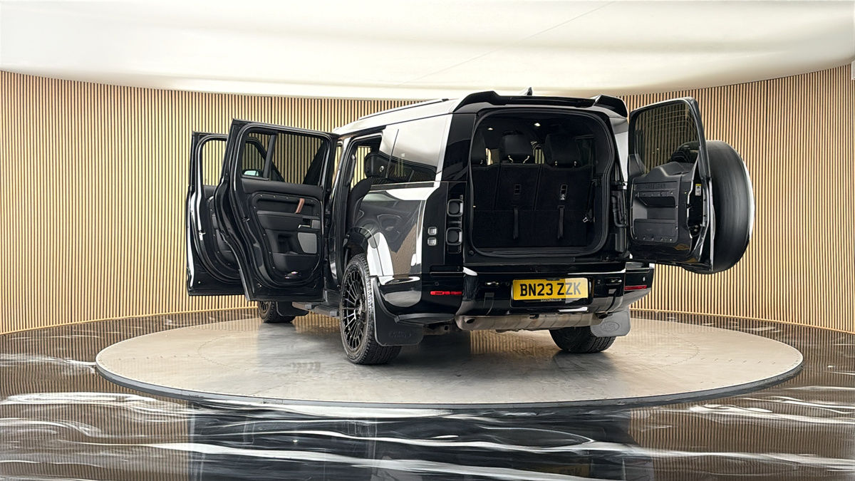 More views of Land Rover Defender 130