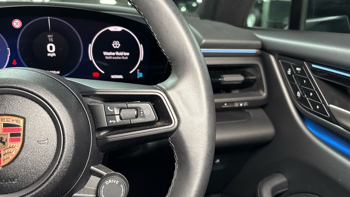Porsche Macan Image 14