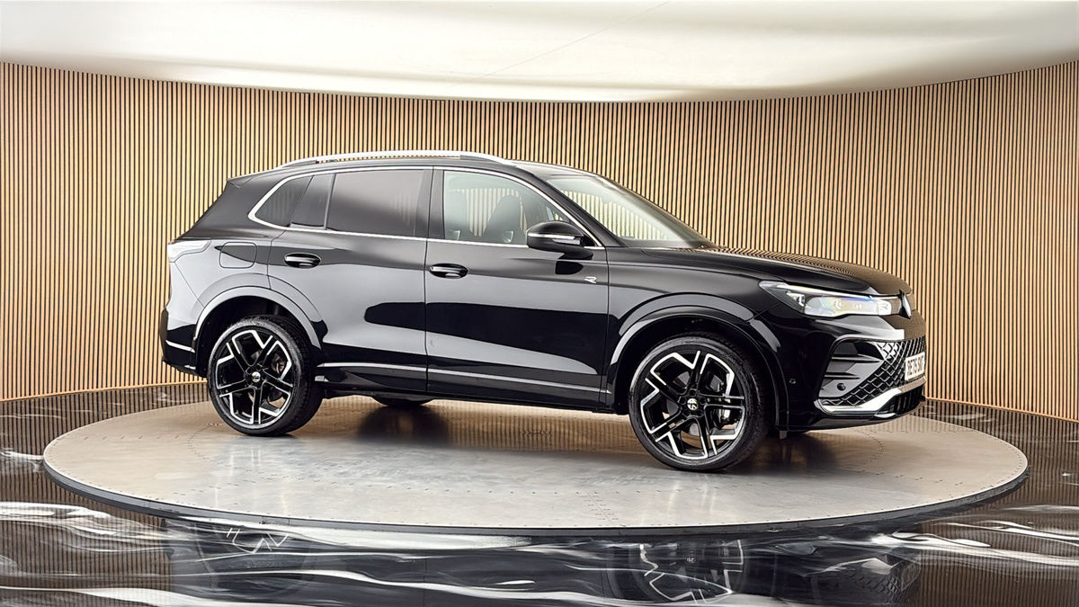 More views of Volkswagen Tiguan
