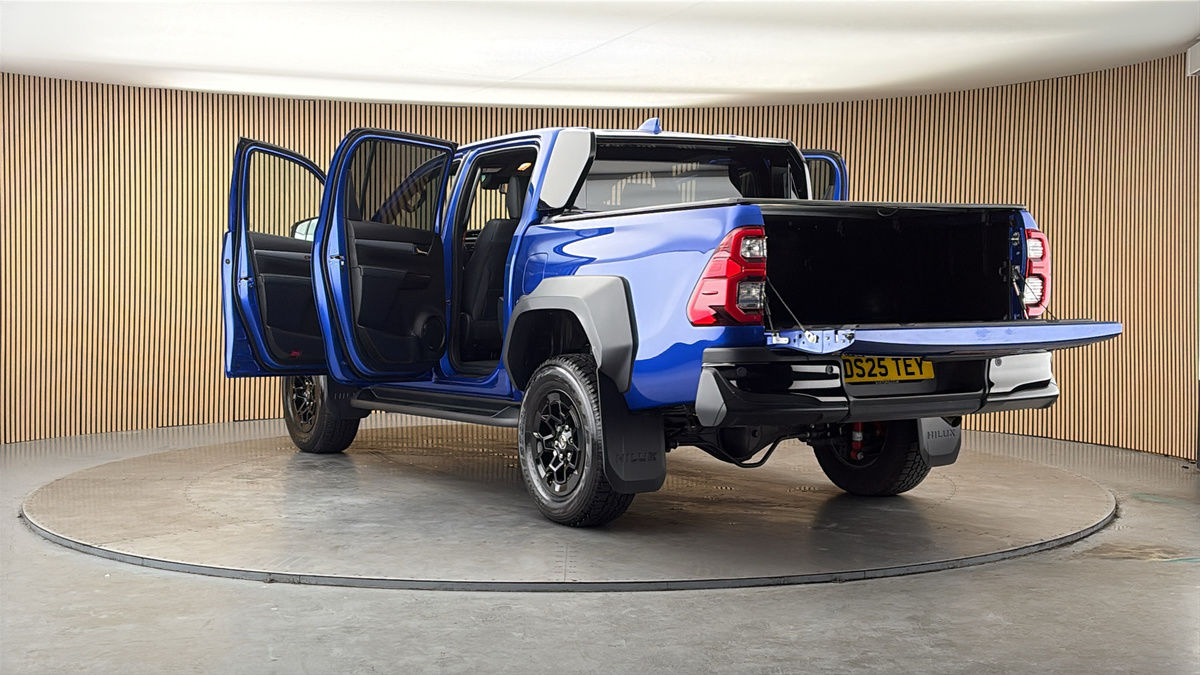 Toyota Hilux Image 23