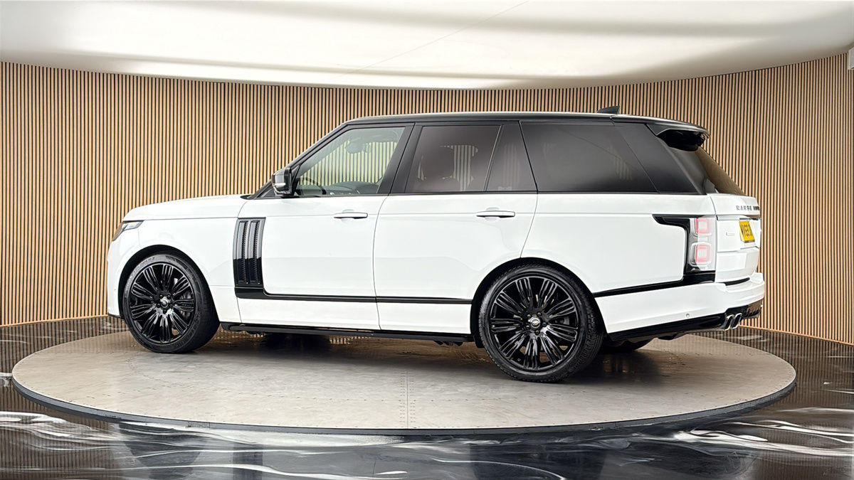 More views of Land Rover Range Rover