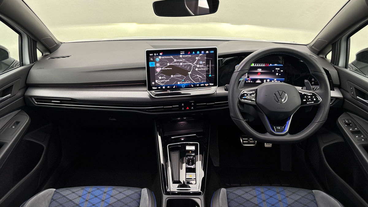 Volkswagen Golf Image 12
