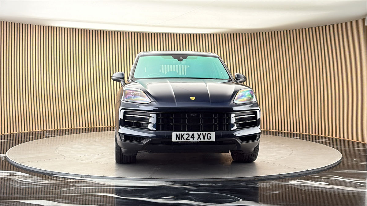 More views of Porsche Cayenne