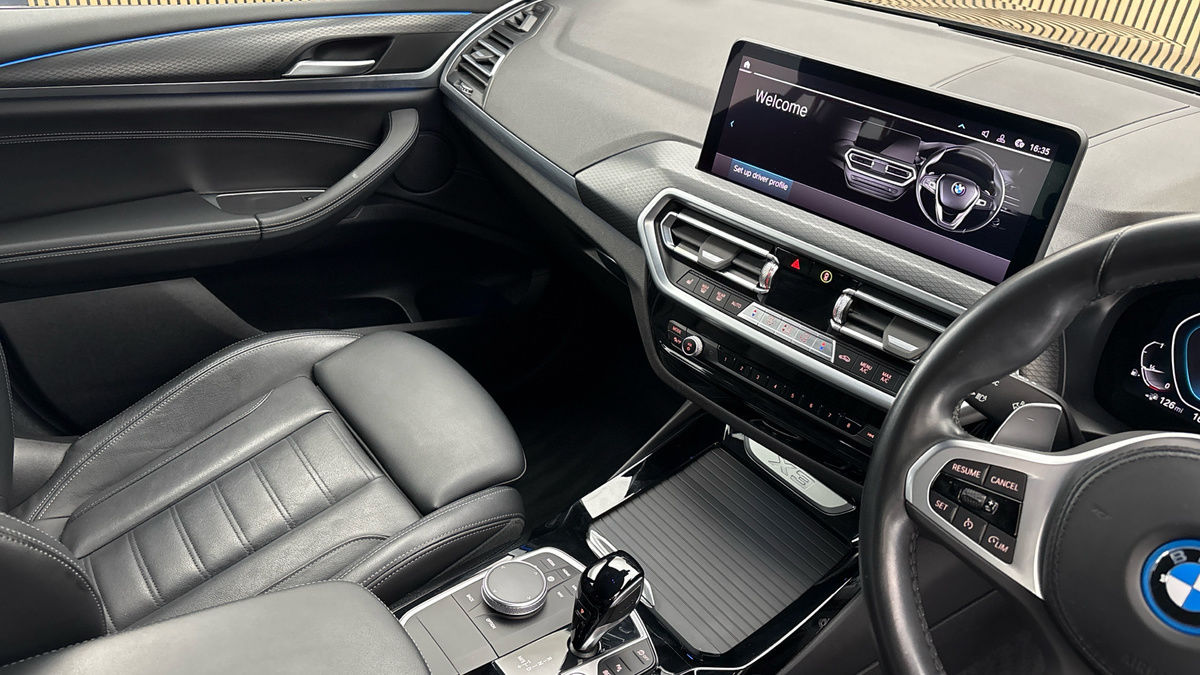 BMW X3 Image 18