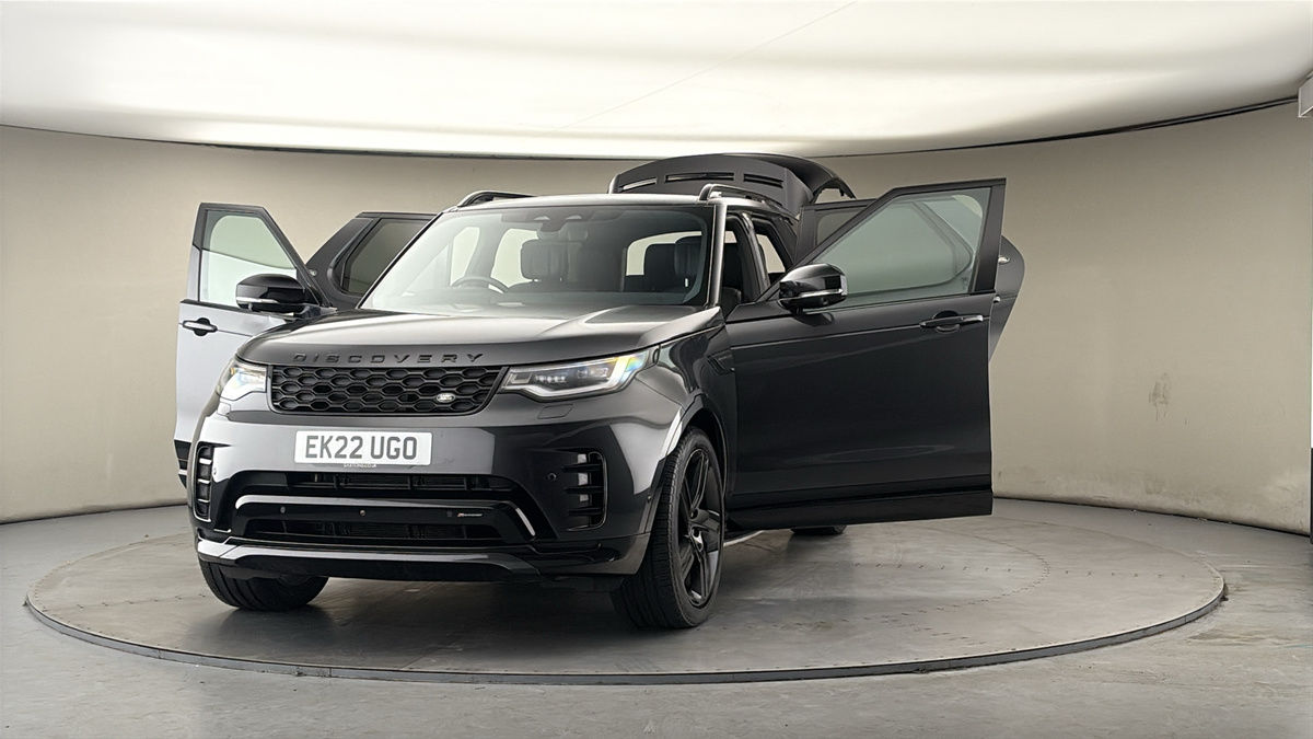 More views of Land Rover Discovery