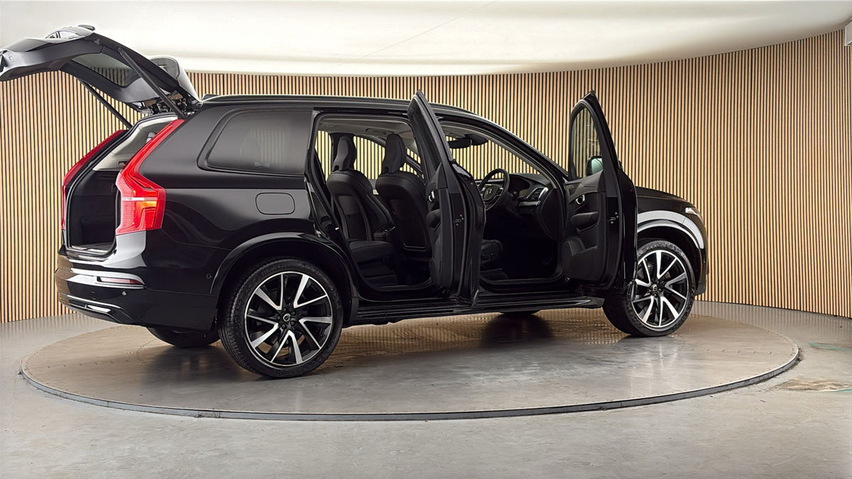 More views of Volvo XC90