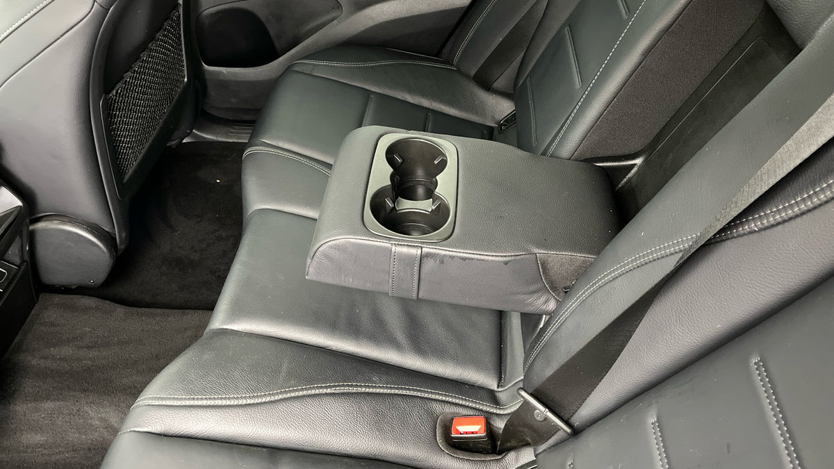 Mercedes-Benz GLE Image 9