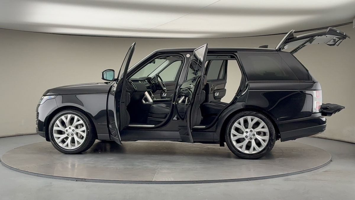 More views of Land Rover Range Rover