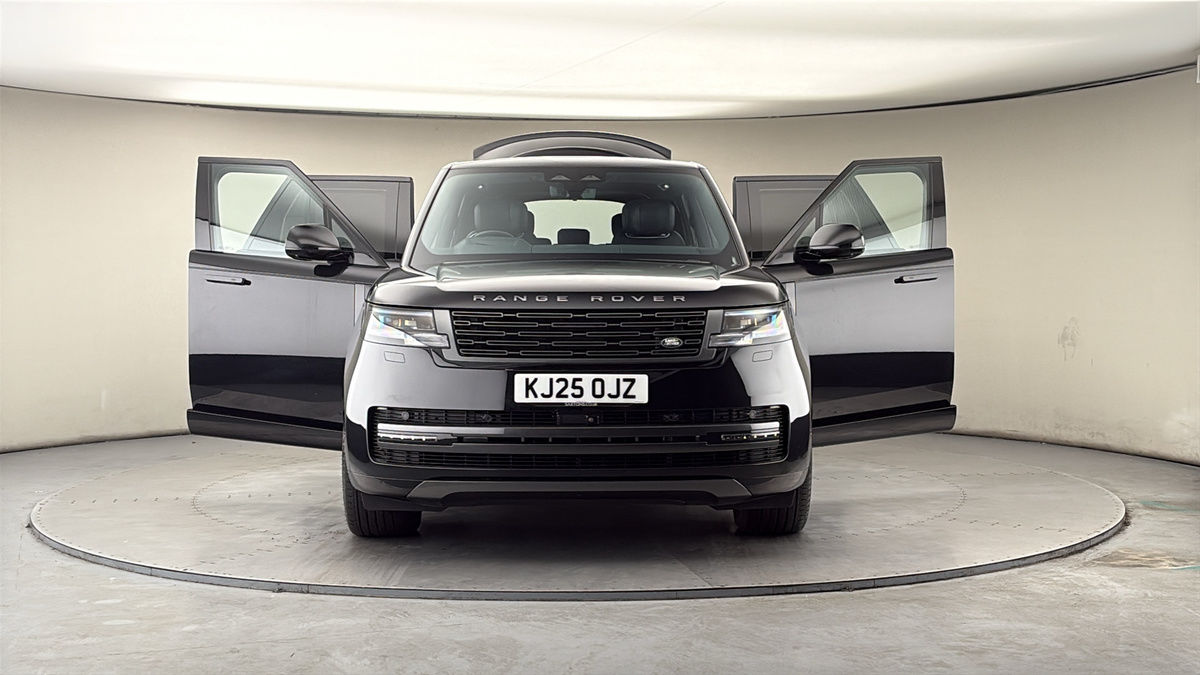 More views of Land Rover Range Rover