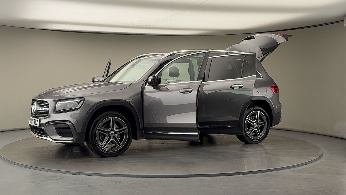 More views of Mercedes-Benz GLB