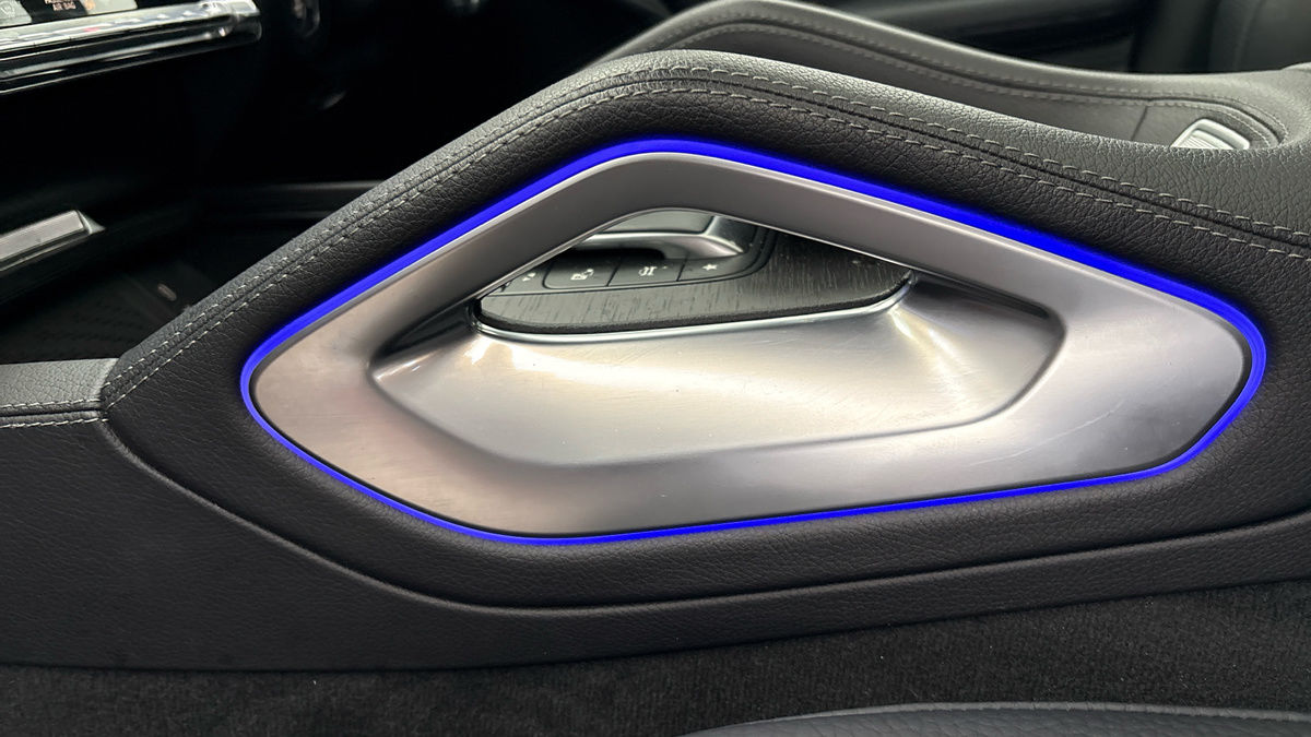 Mercedes-Benz GLE Image 25