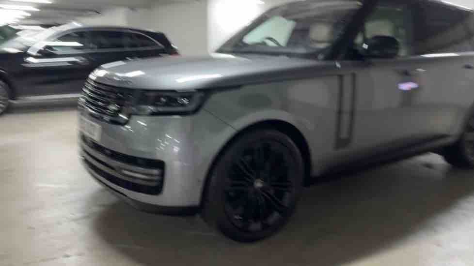 More views of Land Rover Range Rover