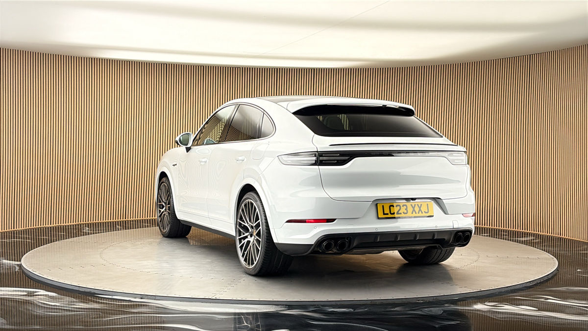 More views of Porsche Cayenne
