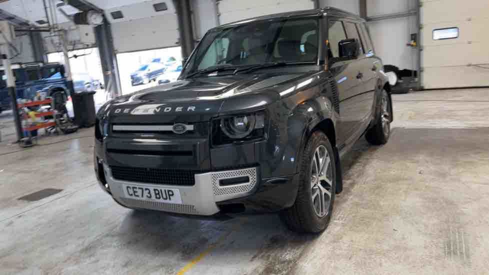 More views of Land Rover Defender 110